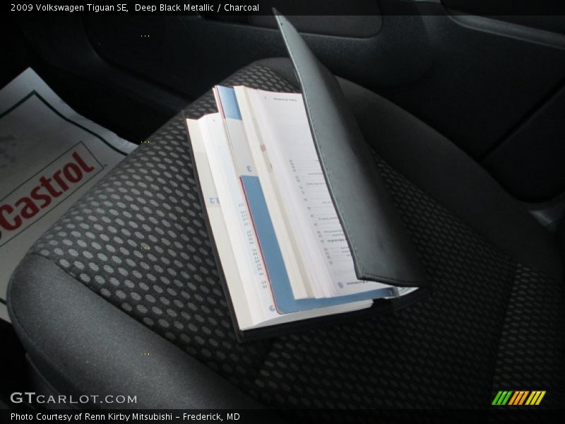 Deep Black Metallic / Charcoal 2009 Volkswagen Tiguan SE