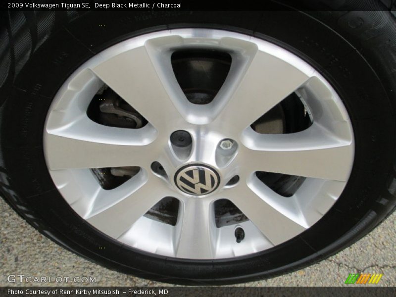 Deep Black Metallic / Charcoal 2009 Volkswagen Tiguan SE