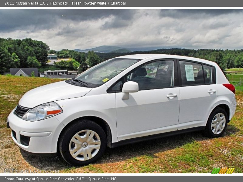  2011 Versa 1.8 S Hatchback Fresh Powder White
