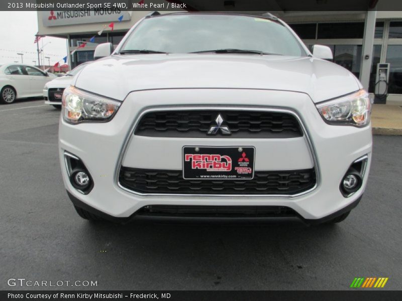 White Pearl / Black 2013 Mitsubishi Outlander Sport SE 4WD