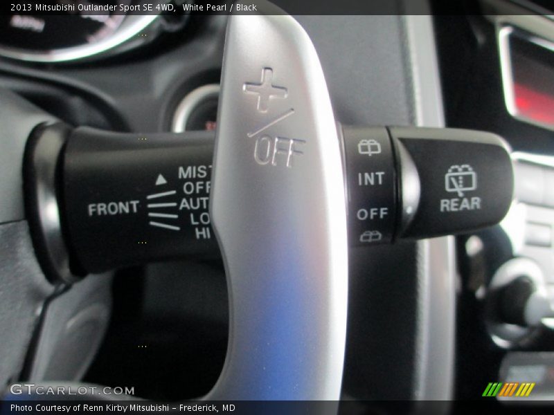 White Pearl / Black 2013 Mitsubishi Outlander Sport SE 4WD