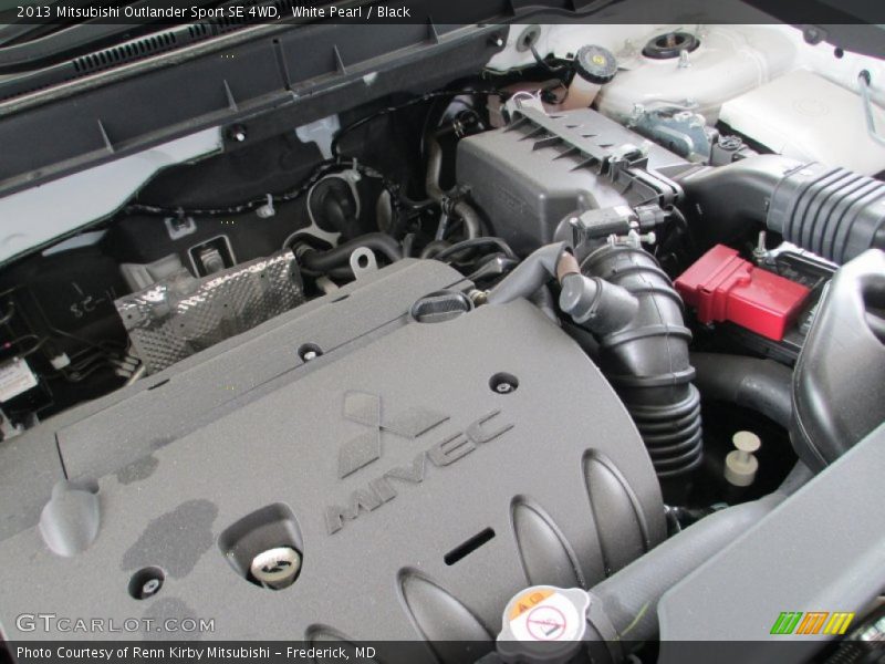 White Pearl / Black 2013 Mitsubishi Outlander Sport SE 4WD