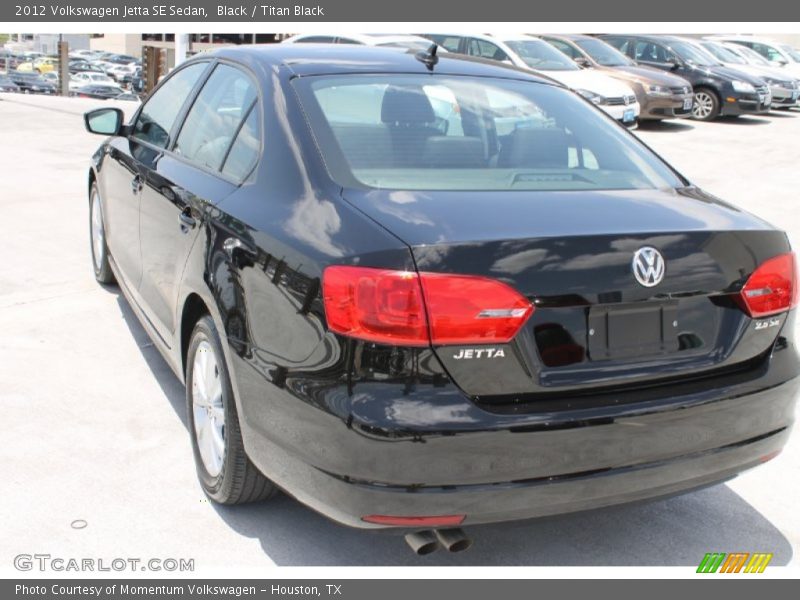 Black / Titan Black 2012 Volkswagen Jetta SE Sedan