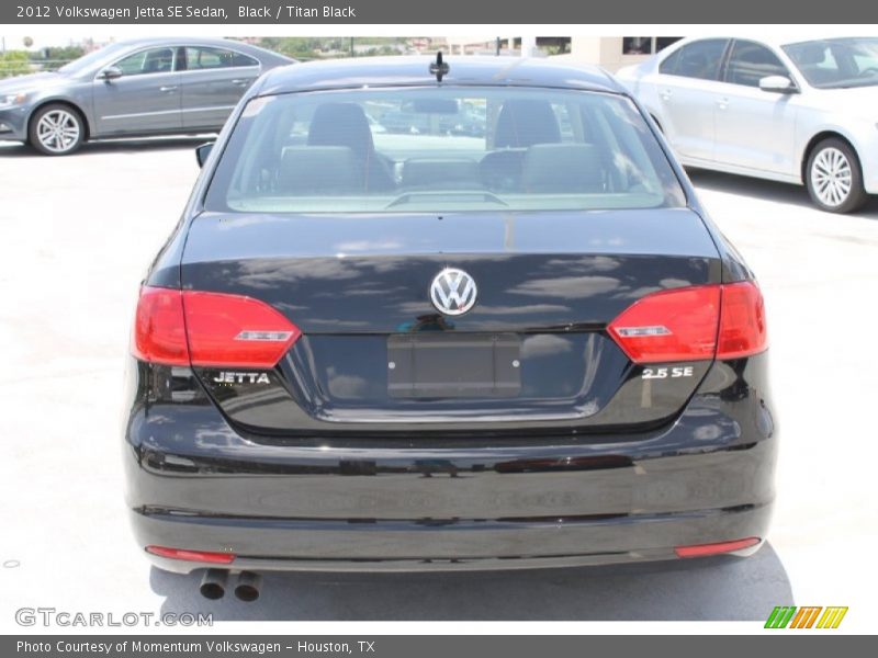 Black / Titan Black 2012 Volkswagen Jetta SE Sedan
