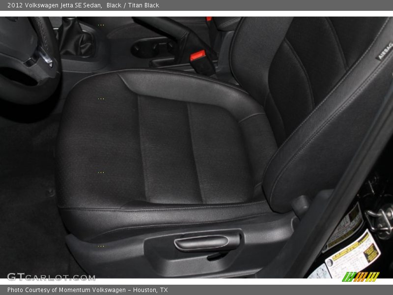 Black / Titan Black 2012 Volkswagen Jetta SE Sedan