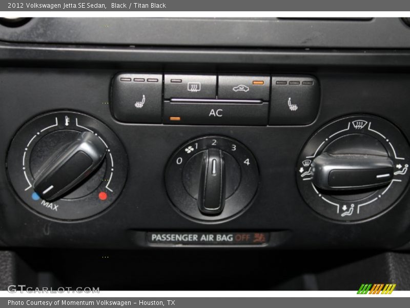 Black / Titan Black 2012 Volkswagen Jetta SE Sedan