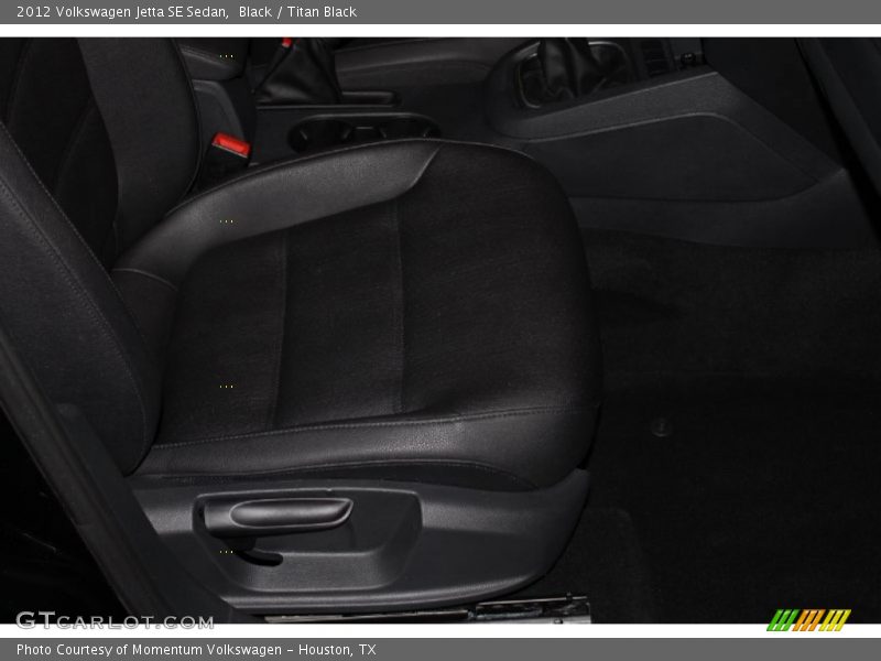 Black / Titan Black 2012 Volkswagen Jetta SE Sedan