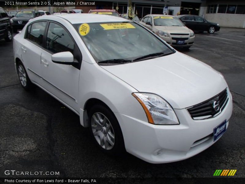 Aspen White / Charcoal 2011 Nissan Sentra 2.0 S
