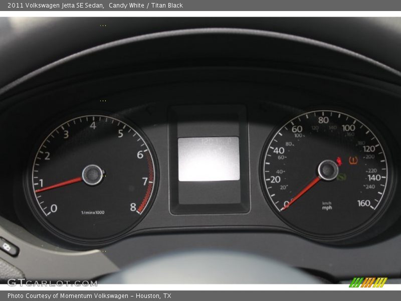 Candy White / Titan Black 2011 Volkswagen Jetta SE Sedan