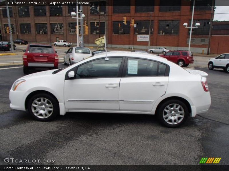 Aspen White / Charcoal 2011 Nissan Sentra 2.0 S