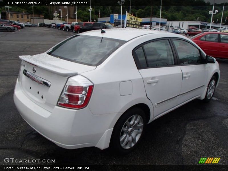 Aspen White / Charcoal 2011 Nissan Sentra 2.0 S