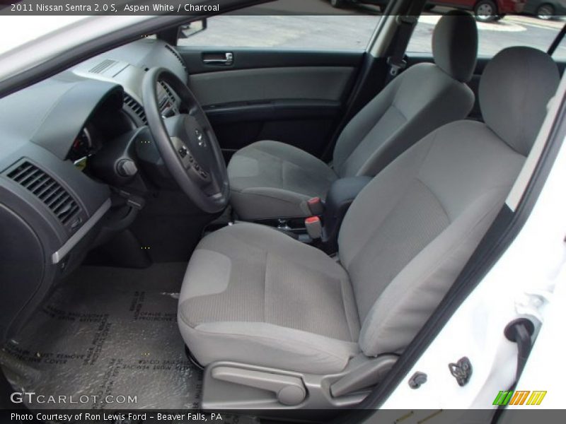 Aspen White / Charcoal 2011 Nissan Sentra 2.0 S