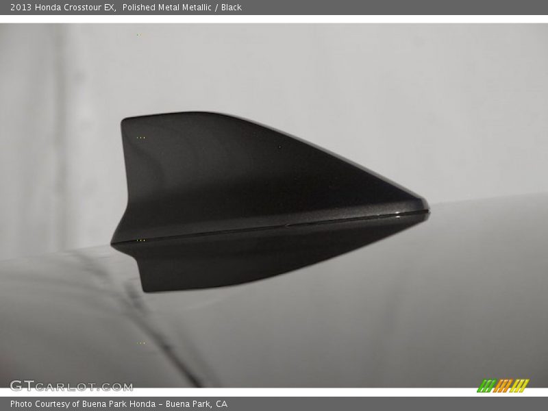 Polished Metal Metallic / Black 2013 Honda Crosstour EX