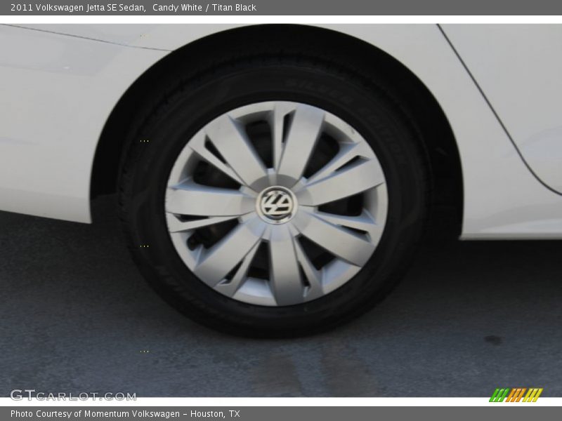 Candy White / Titan Black 2011 Volkswagen Jetta SE Sedan
