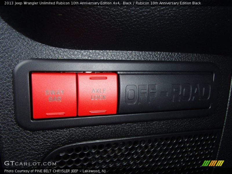 Black / Rubicon 10th Anniversary Edition Black 2013 Jeep Wrangler Unlimited Rubicon 10th Anniversary Edition 4x4