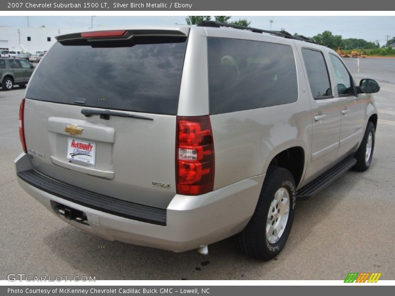 Silver Birch Metallic / Ebony 2007 Chevrolet Suburban 1500 LT