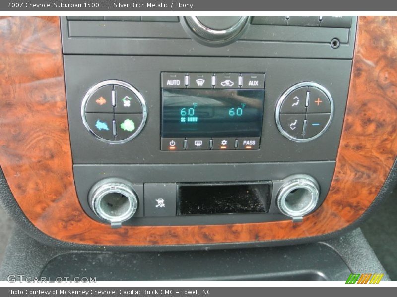Silver Birch Metallic / Ebony 2007 Chevrolet Suburban 1500 LT