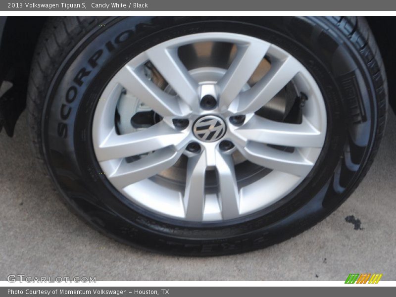 Candy White / Black 2013 Volkswagen Tiguan S