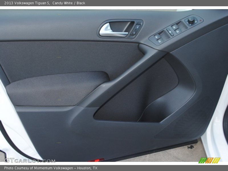 Candy White / Black 2013 Volkswagen Tiguan S