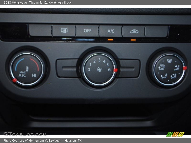 Candy White / Black 2013 Volkswagen Tiguan S