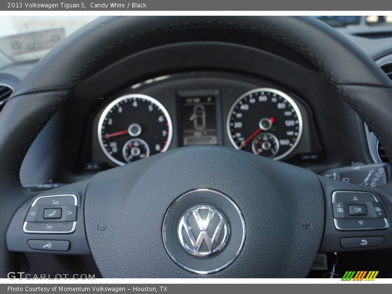 Candy White / Black 2013 Volkswagen Tiguan S