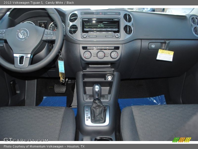 Candy White / Black 2013 Volkswagen Tiguan S
