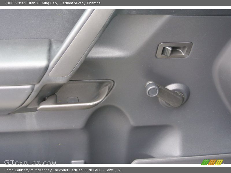 Radiant Silver / Charcoal 2008 Nissan Titan XE King Cab