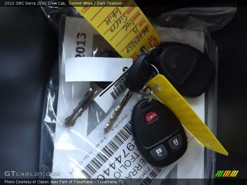 Summit White / Dark Titanium 2013 GMC Sierra 1500 Crew Cab