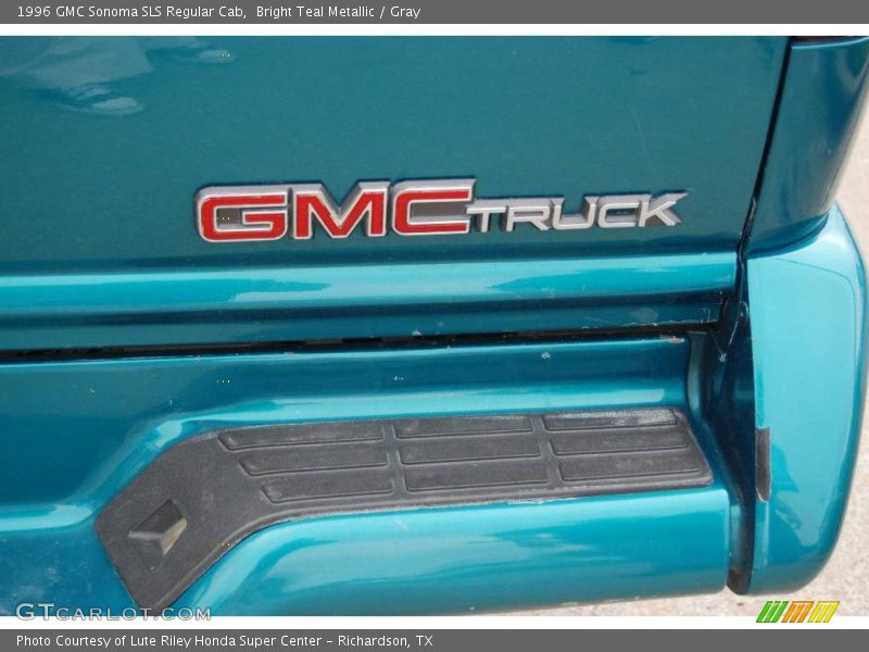 Bright Teal Metallic / Gray 1996 GMC Sonoma SLS Regular Cab