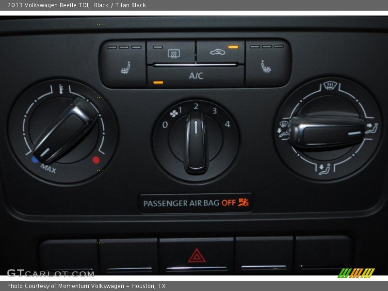 Black / Titan Black 2013 Volkswagen Beetle TDI