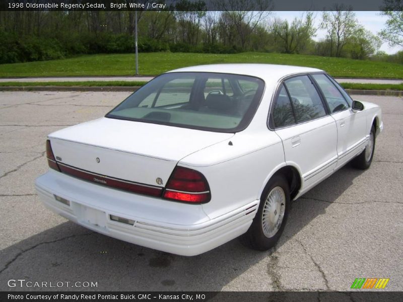 Bright White / Gray 1998 Oldsmobile Regency Sedan