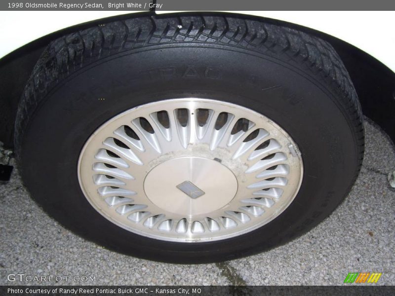 Bright White / Gray 1998 Oldsmobile Regency Sedan