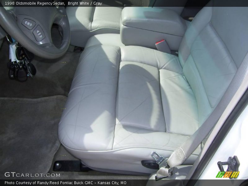 Bright White / Gray 1998 Oldsmobile Regency Sedan