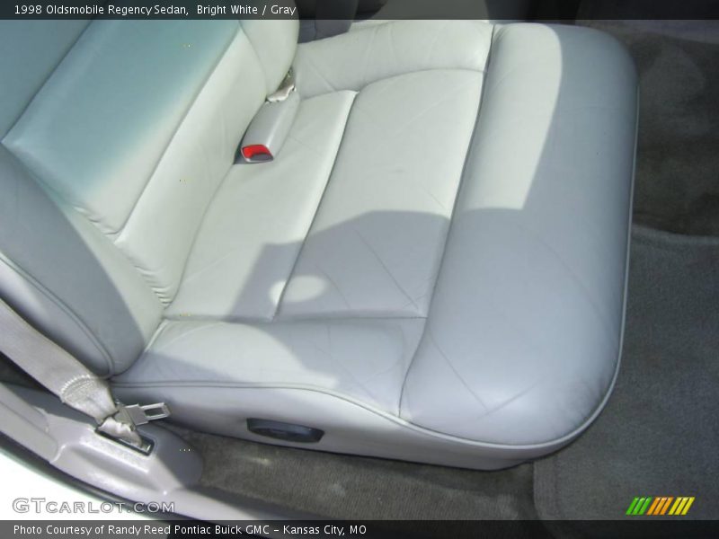 Bright White / Gray 1998 Oldsmobile Regency Sedan