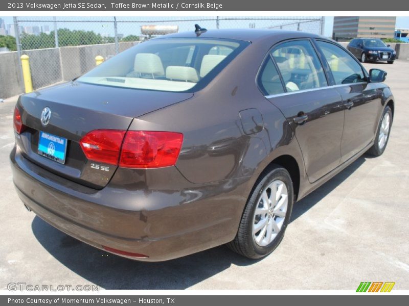 Toffee Brown Metallic / Cornsilk Beige 2013 Volkswagen Jetta SE Sedan