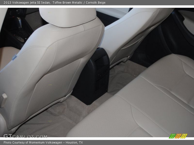 Toffee Brown Metallic / Cornsilk Beige 2013 Volkswagen Jetta SE Sedan