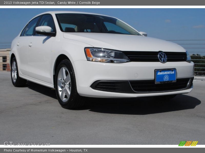 Candy White / Cornsilk Beige 2013 Volkswagen Jetta TDI Sedan