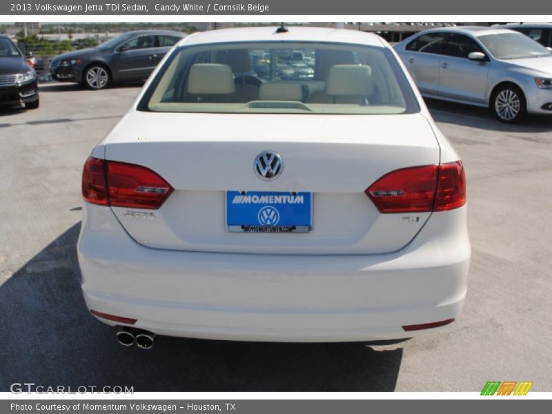 Candy White / Cornsilk Beige 2013 Volkswagen Jetta TDI Sedan