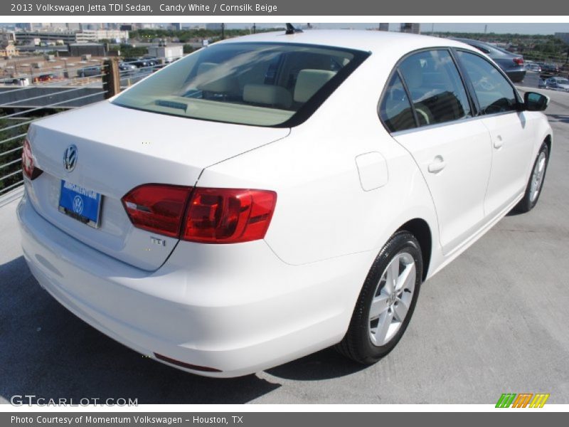 Candy White / Cornsilk Beige 2013 Volkswagen Jetta TDI Sedan