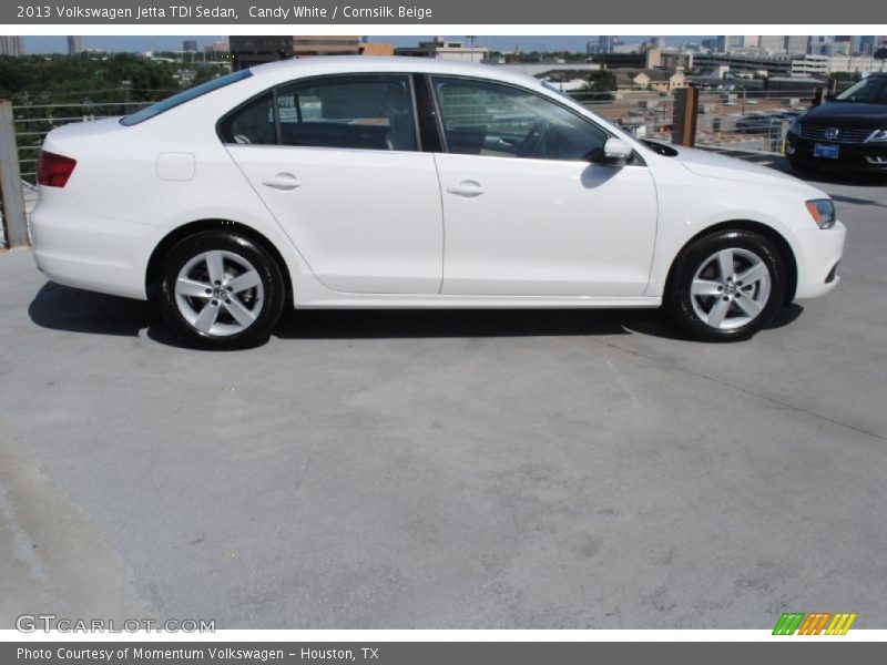 Candy White / Cornsilk Beige 2013 Volkswagen Jetta TDI Sedan
