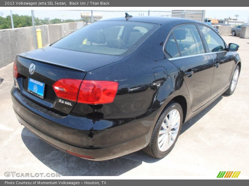 Black Uni / Titan Black 2013 Volkswagen Jetta SEL Sedan