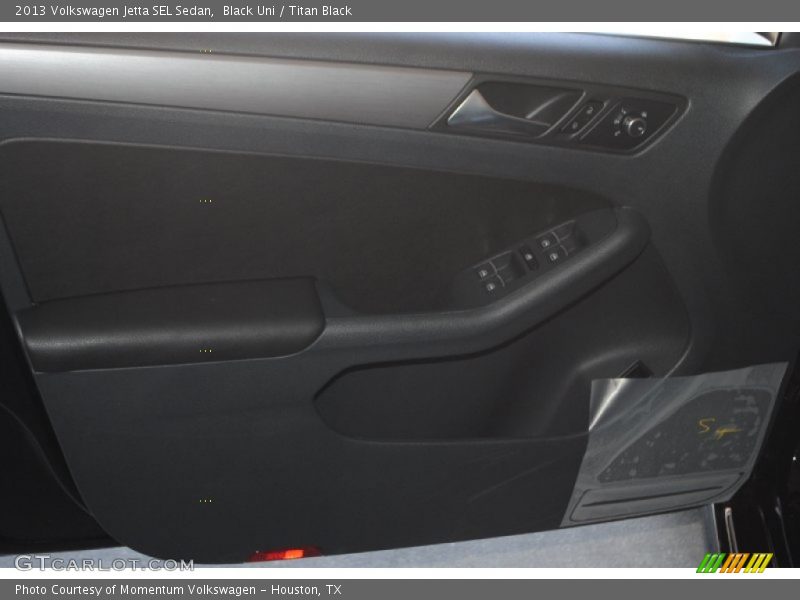 Black Uni / Titan Black 2013 Volkswagen Jetta SEL Sedan