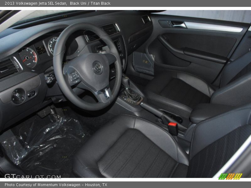 Black Uni / Titan Black 2013 Volkswagen Jetta SEL Sedan