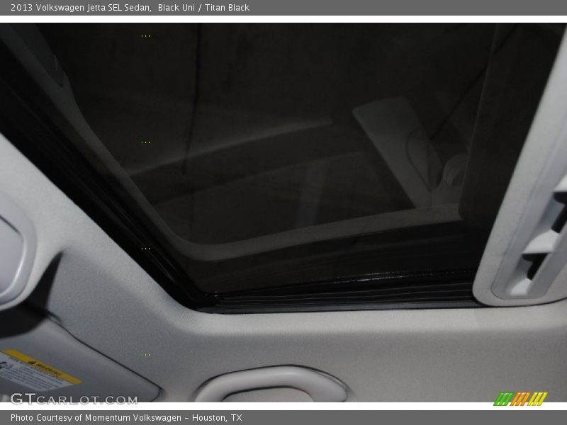 Black Uni / Titan Black 2013 Volkswagen Jetta SEL Sedan