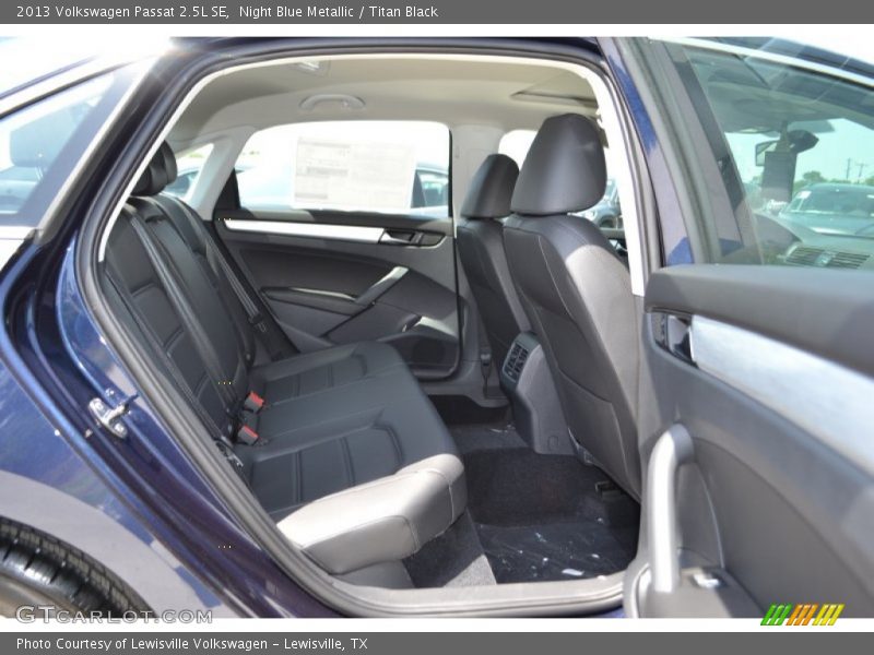 Night Blue Metallic / Titan Black 2013 Volkswagen Passat 2.5L SE