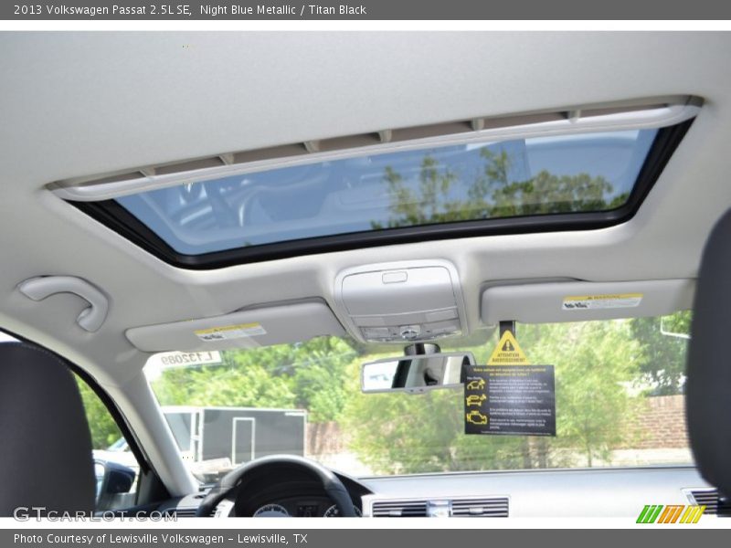 Night Blue Metallic / Titan Black 2013 Volkswagen Passat 2.5L SE