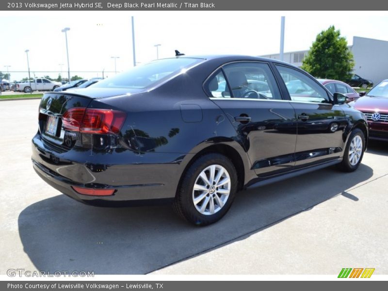 Deep Black Pearl Metallic / Titan Black 2013 Volkswagen Jetta Hybrid SE