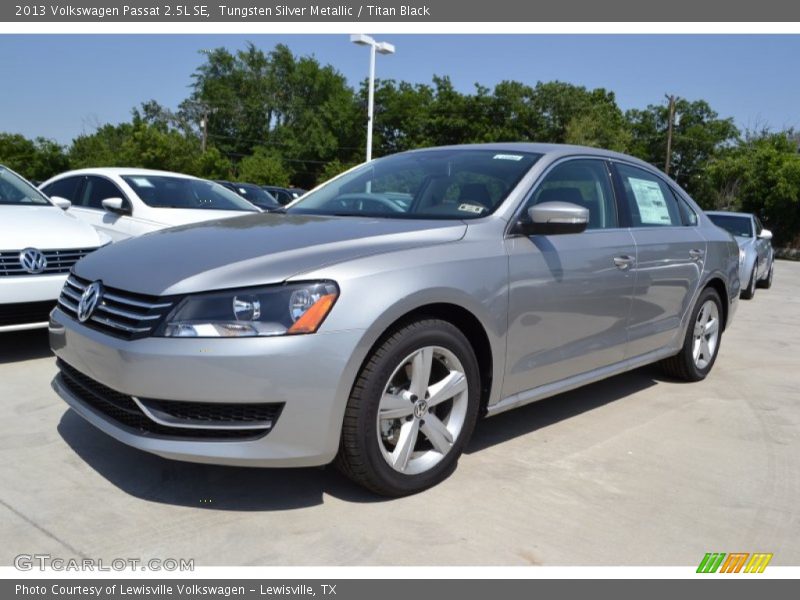 Tungsten Silver Metallic / Titan Black 2013 Volkswagen Passat 2.5L SE