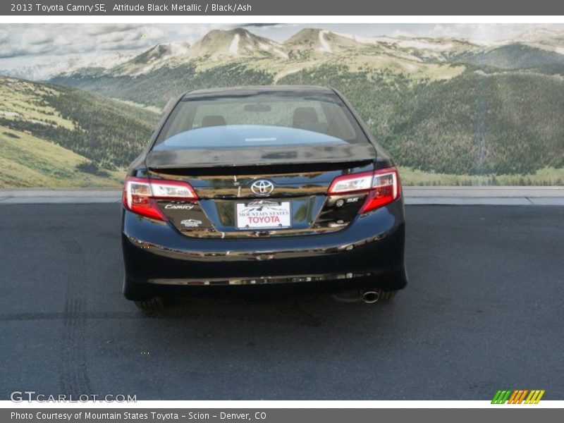 Attitude Black Metallic / Black/Ash 2013 Toyota Camry SE
