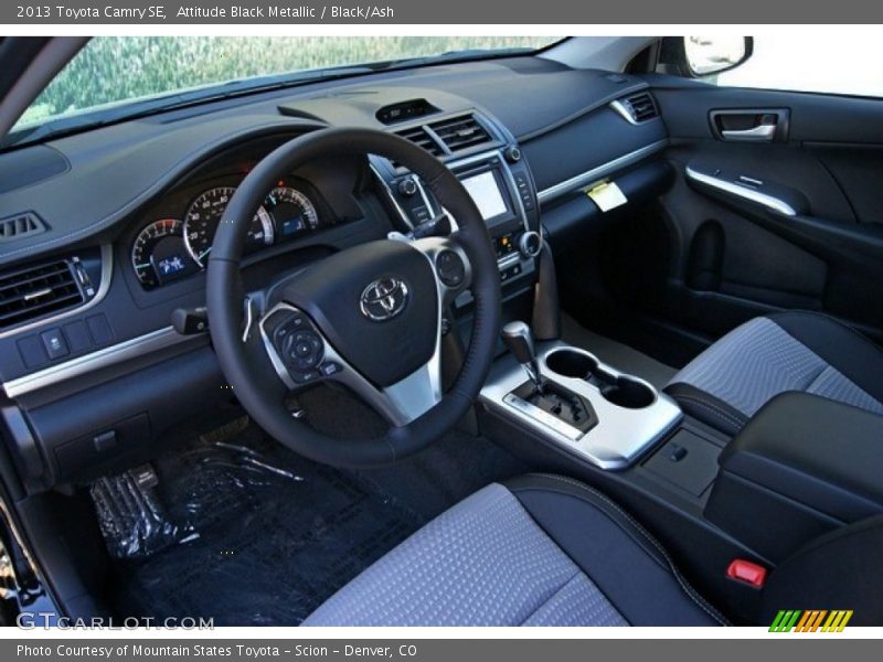 Attitude Black Metallic / Black/Ash 2013 Toyota Camry SE